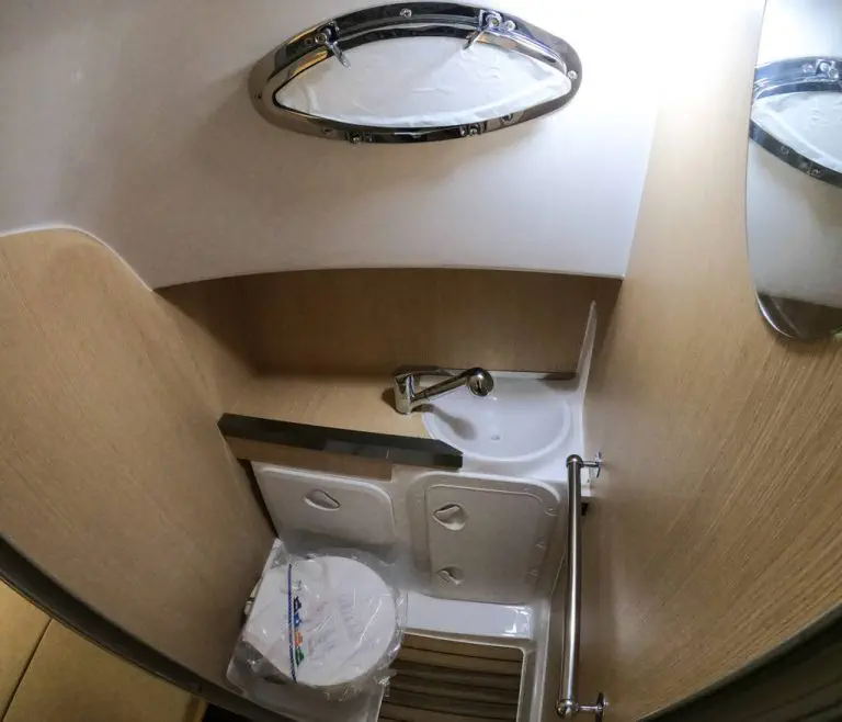 MARINELLO 26 CABIN
