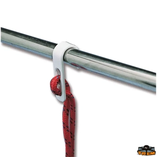 Spony na zámek Fendrů