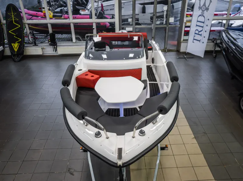 Trident 530 SPORT